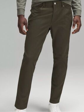 Lululemon men’s classic fit ABC Pant dark olive